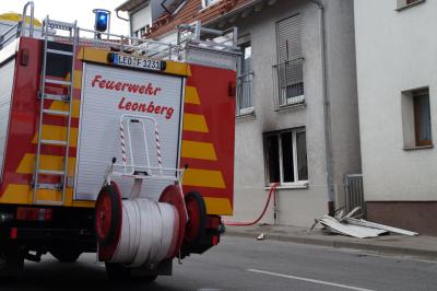 Elf Verletzte bei Wohnungsbrand in Hoefingen